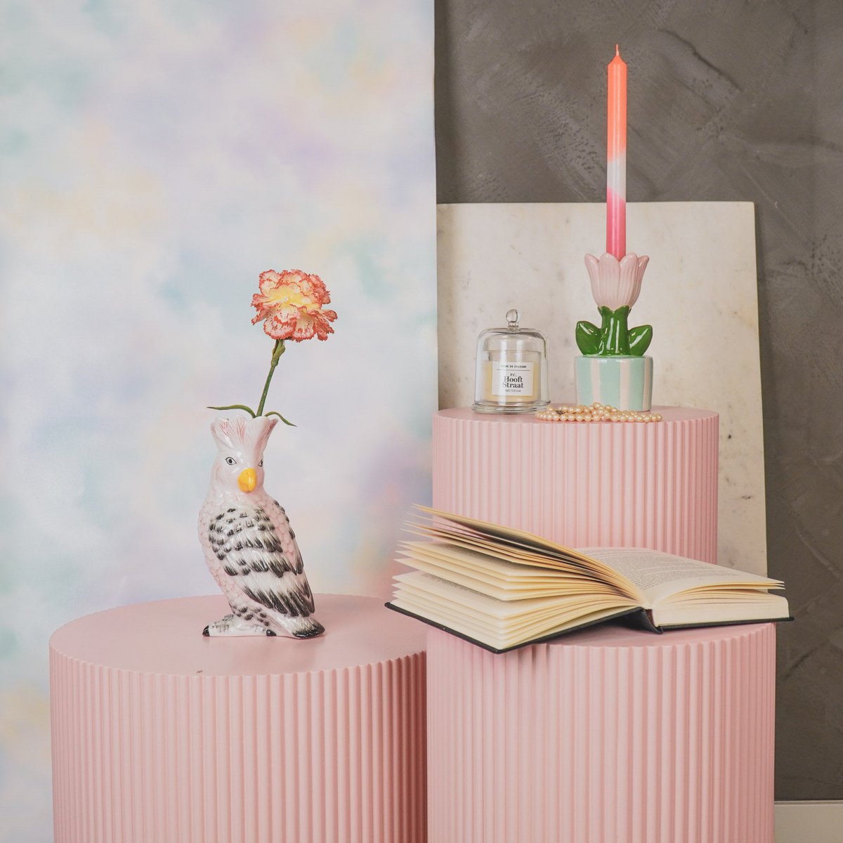 VASE-Cockatoe-Dolomite-roze/ groen-14-x10.5x22cm