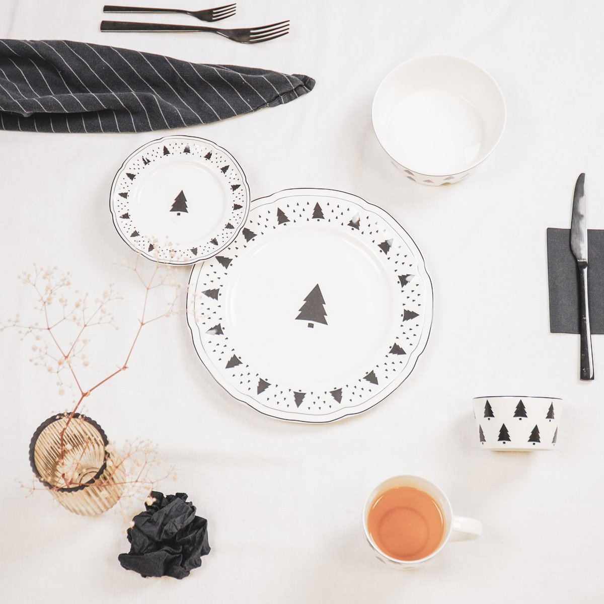 Bord - Kerstboom - Newbone China - 26x26x1,5cm