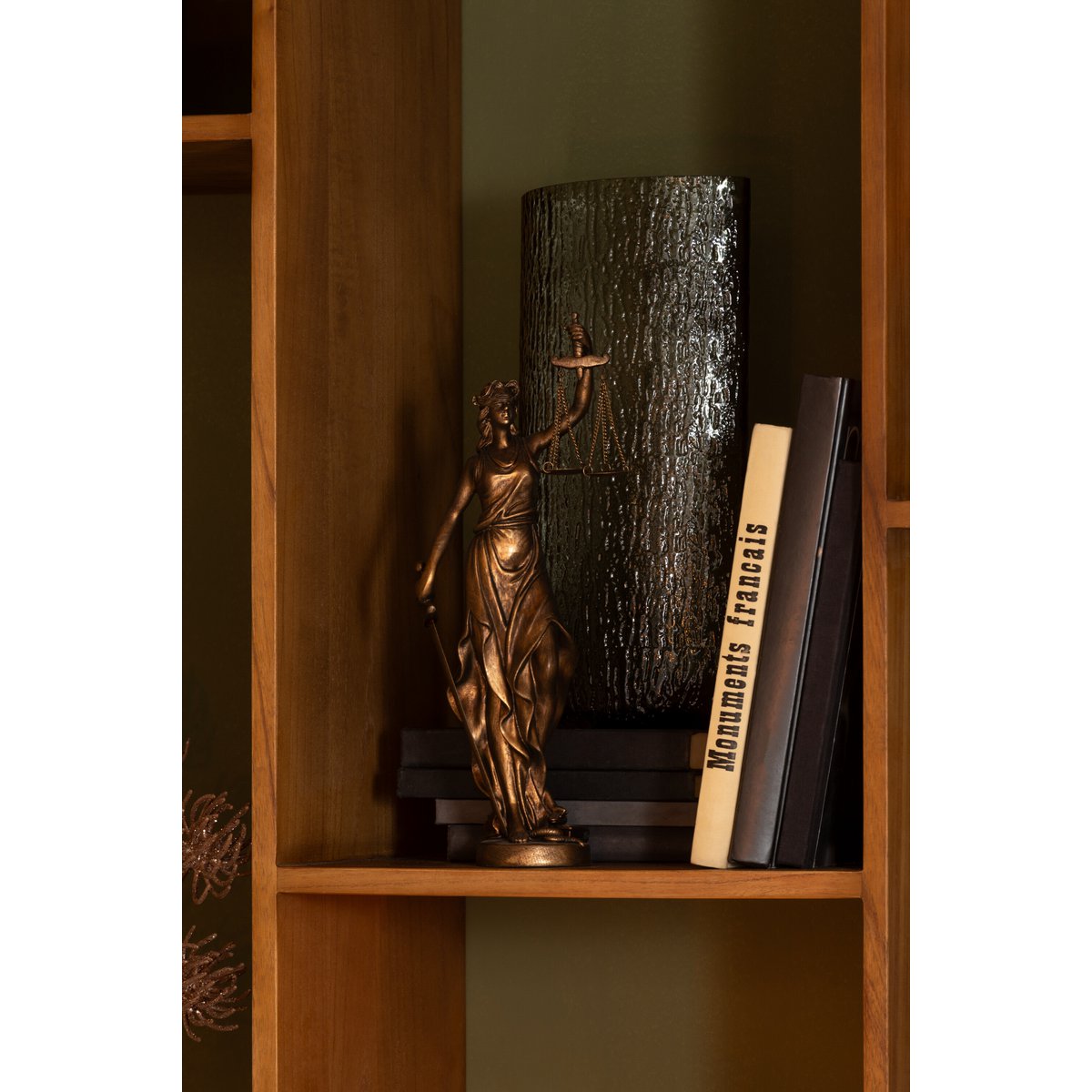 J-Line Vrouw Justitia Resin Koper Small