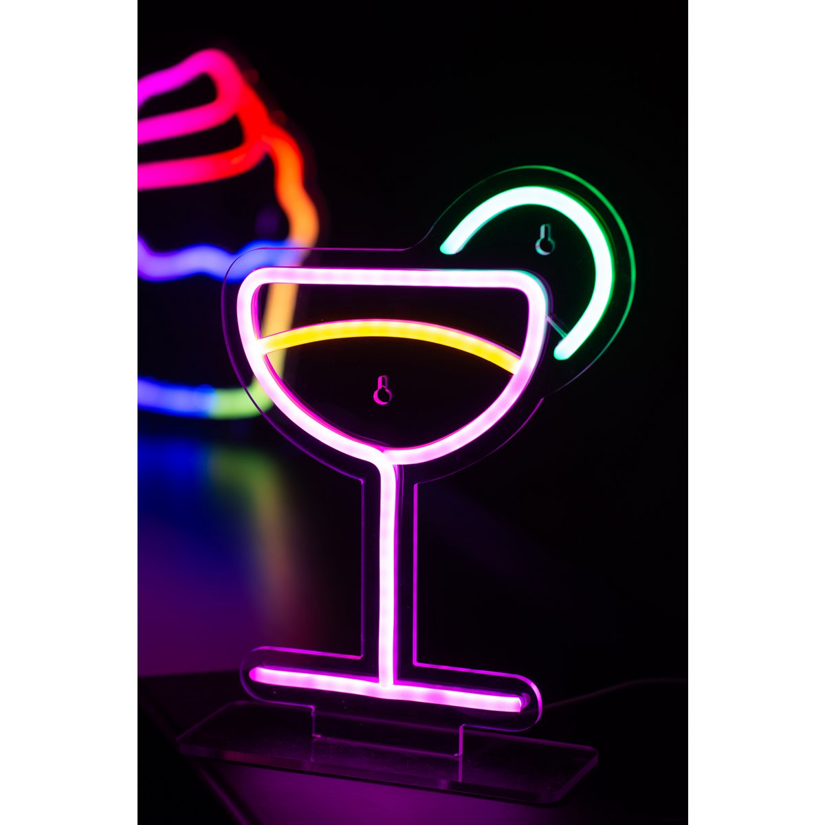 Neonlichtcocktail