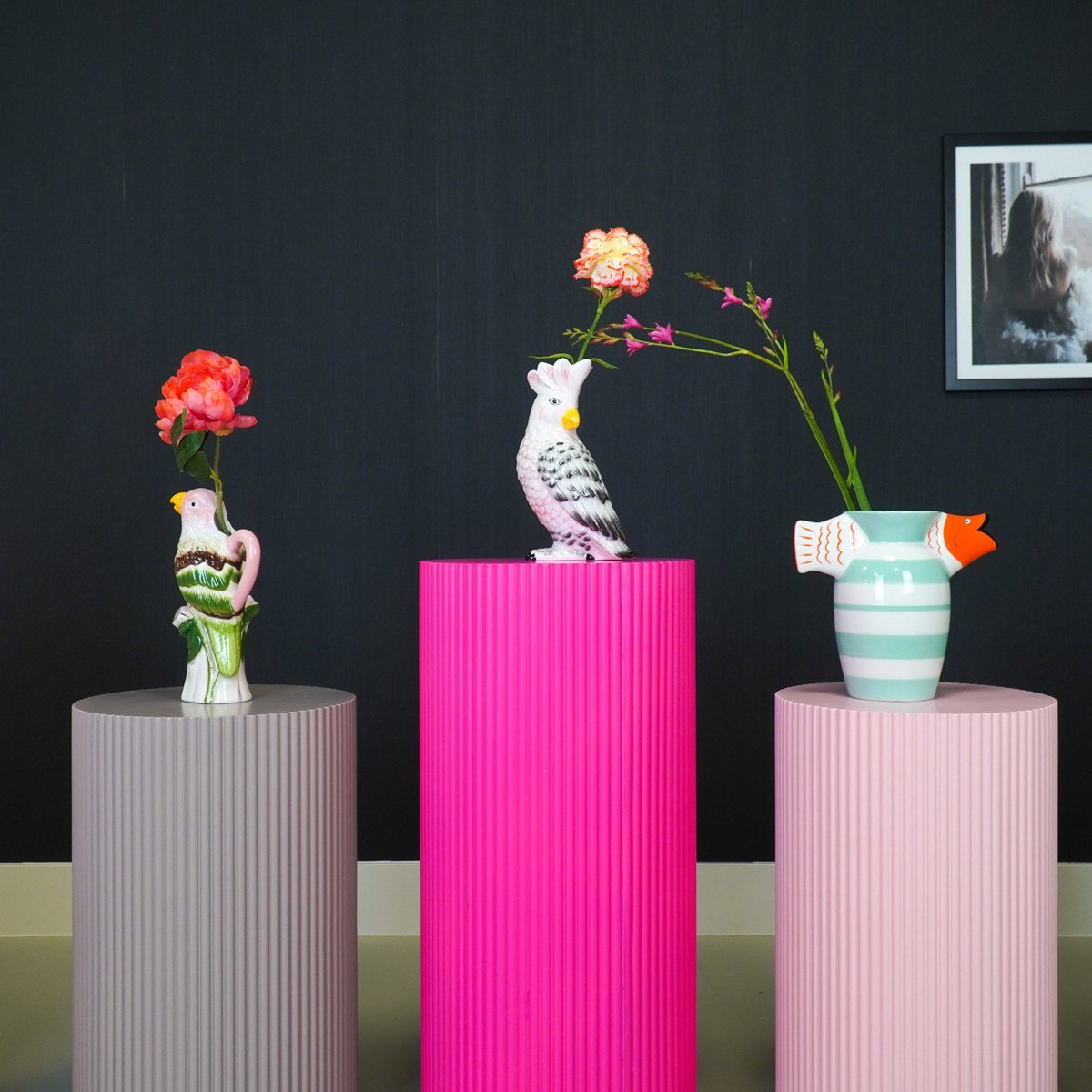 VASE-Cockatoe-Dolomite-roze/ groen-14-x10.5x22cm