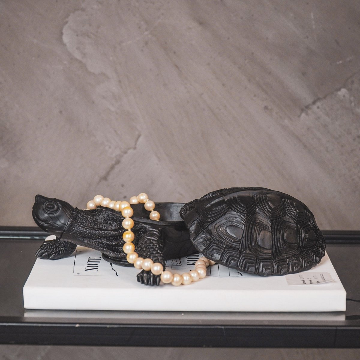 Schildpaddoos - Polyresin - Zwart - 15,5x13,5x7,5cm