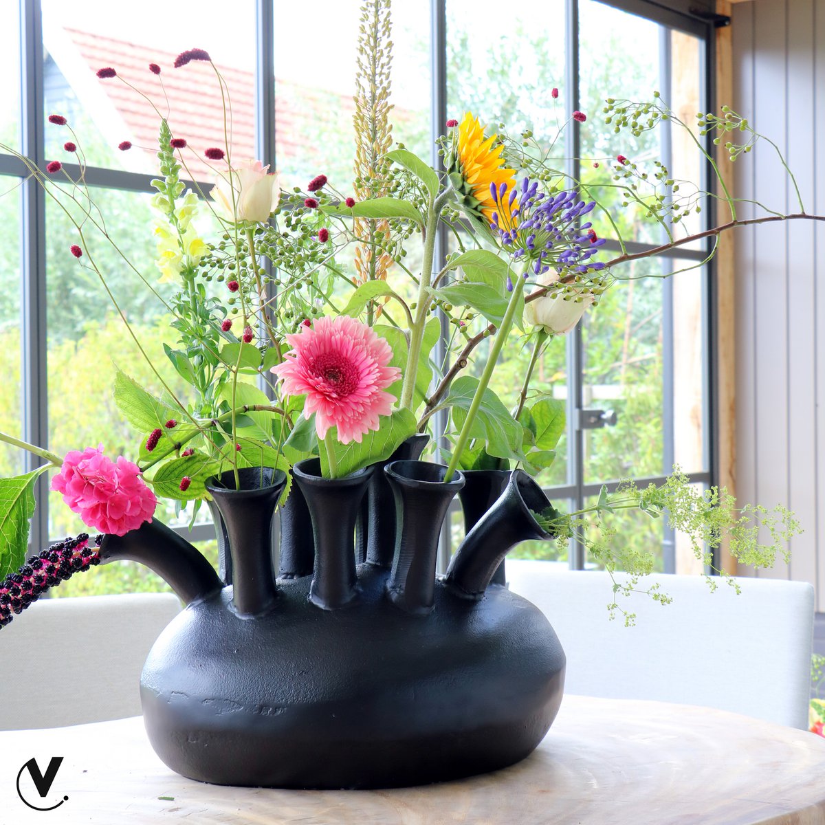 Assen black tulpenvaas