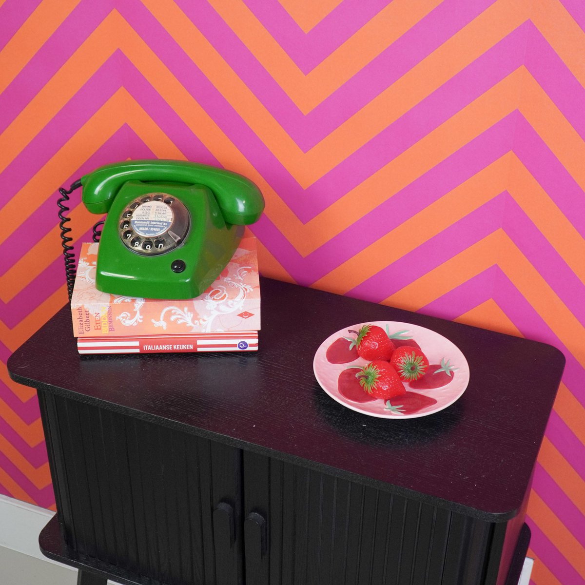 Deco-plaat-aardbeien- roze/ rood- 17,5x17,5x2cm