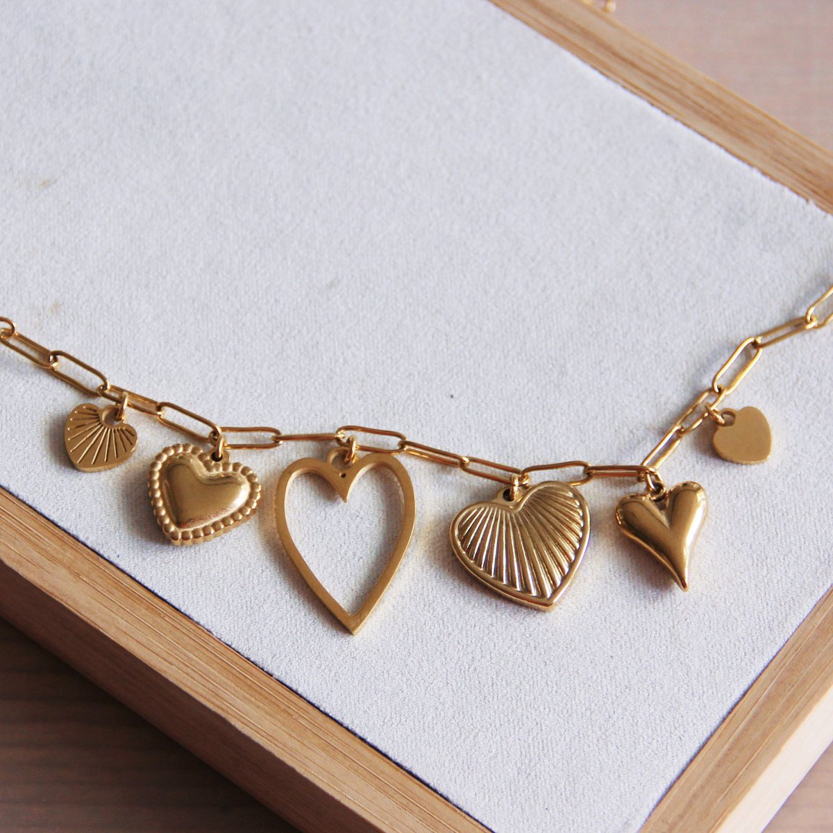 Bedelketting 'HARTEN' – goud