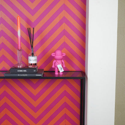 Ornament - aap -beeldje 'de legende'- polyresin - roze - 11x7x19cm